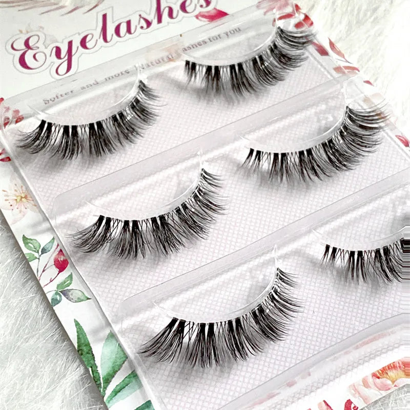 Natural False Eyelashes for a Discreet Look