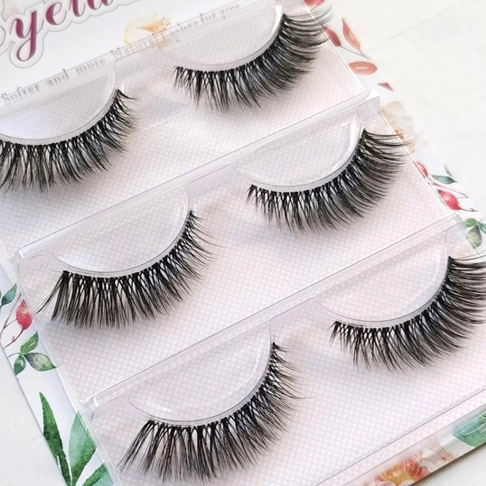 Natural False Eyelashes for a Discreet Look