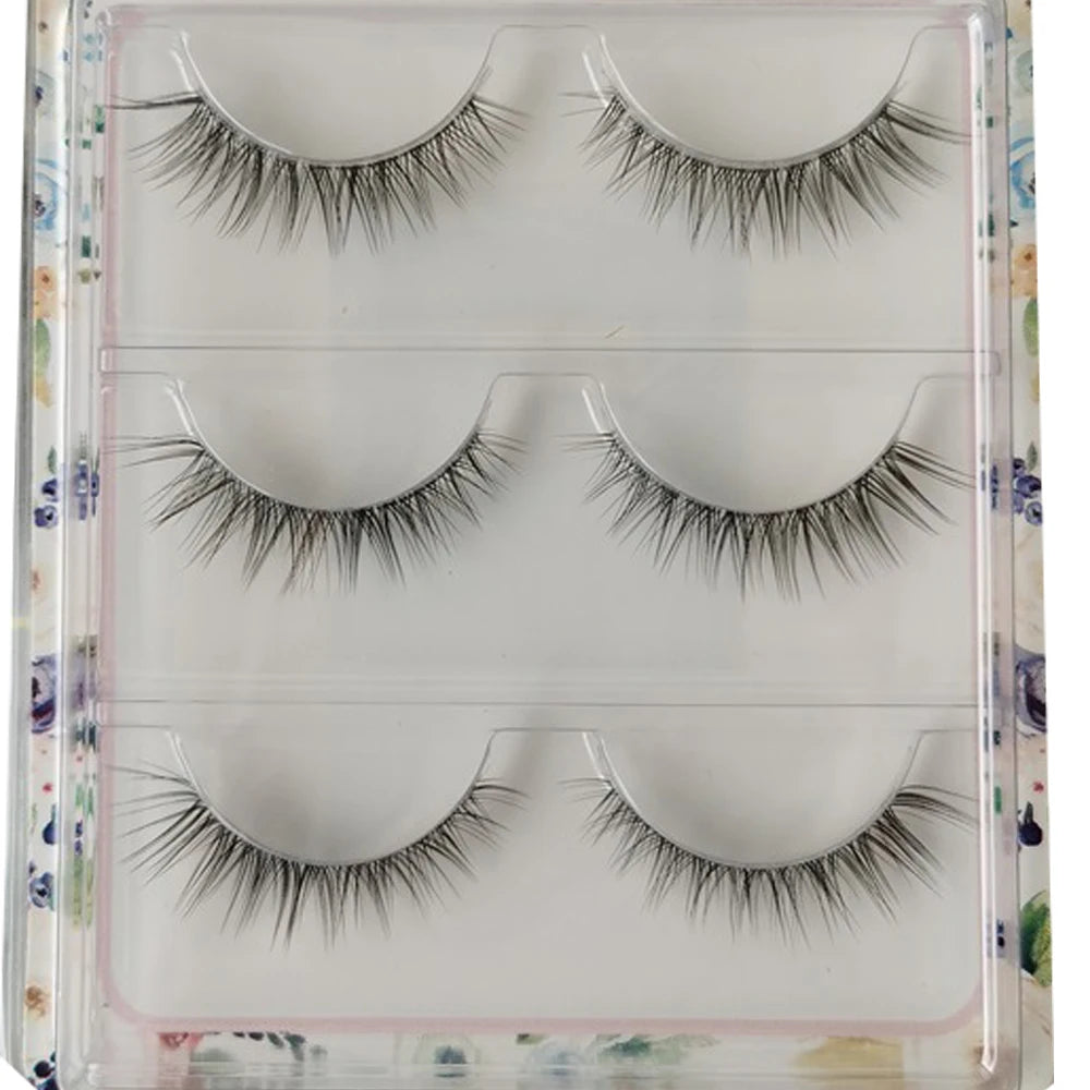 Natural False Eyelashes for a Discreet Look