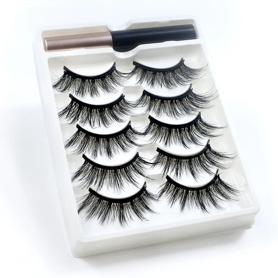 False Eyelashes with Reusable Magnetic Eyeliner