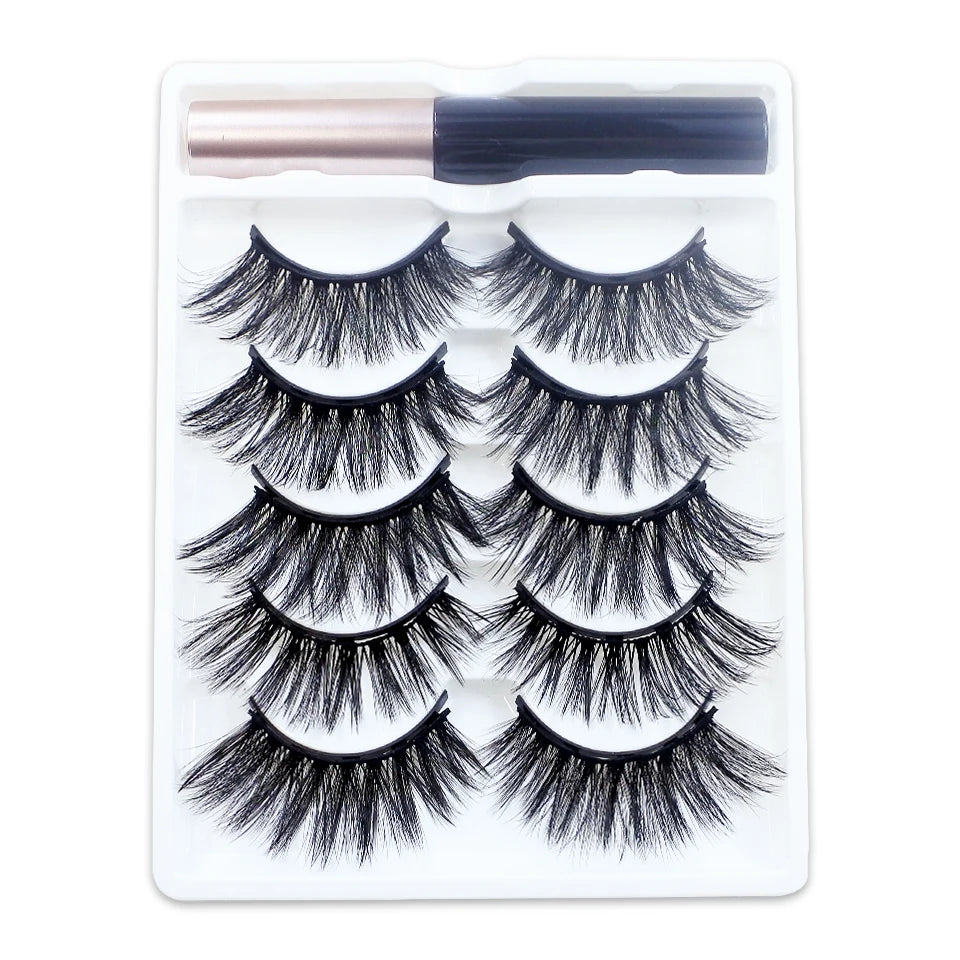 False Eyelashes with Reusable Magnetic Eyeliner