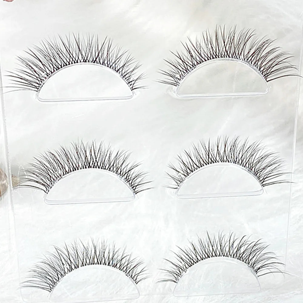 Natural False Eyelashes for a Discreet Look